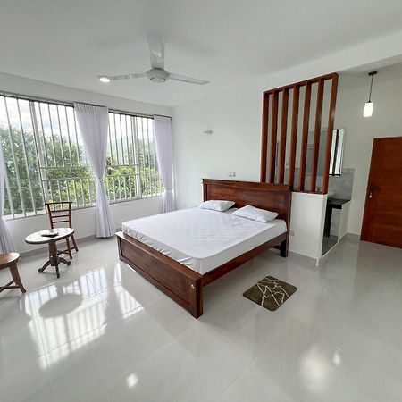 Meridian Holiday Resort Ratnapura Exterior foto