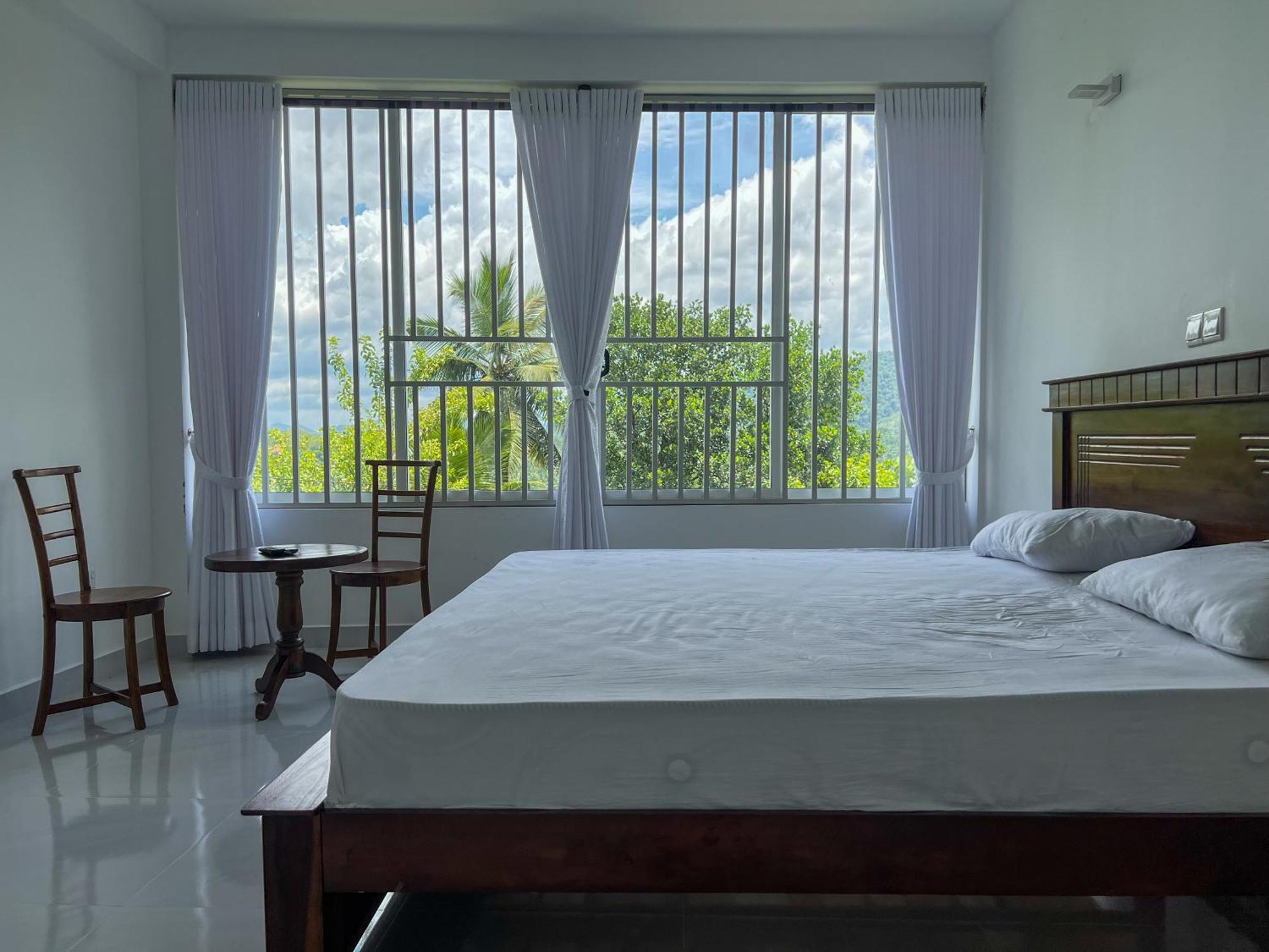 Meridian Holiday Resort Ratnapura Exterior foto